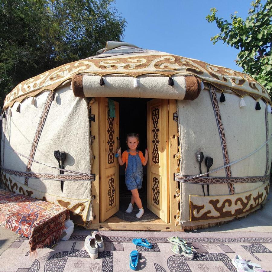 Agat Yurt Camp Bed and Breakfast Kaji-Say Buitenkant foto